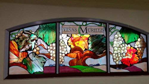 Arte en vidrio para Bodegas Murillo