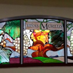 Arte en vidrio para Bodegas Murillo